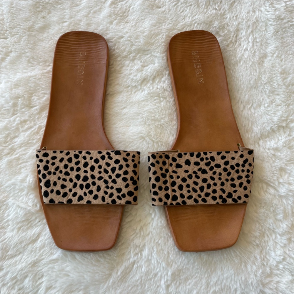 5 FOR $25 SALE 💗 Shein Tan and Black Women's Slide Sandals NWOT